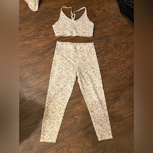 Kinesis size Medium top & bottom